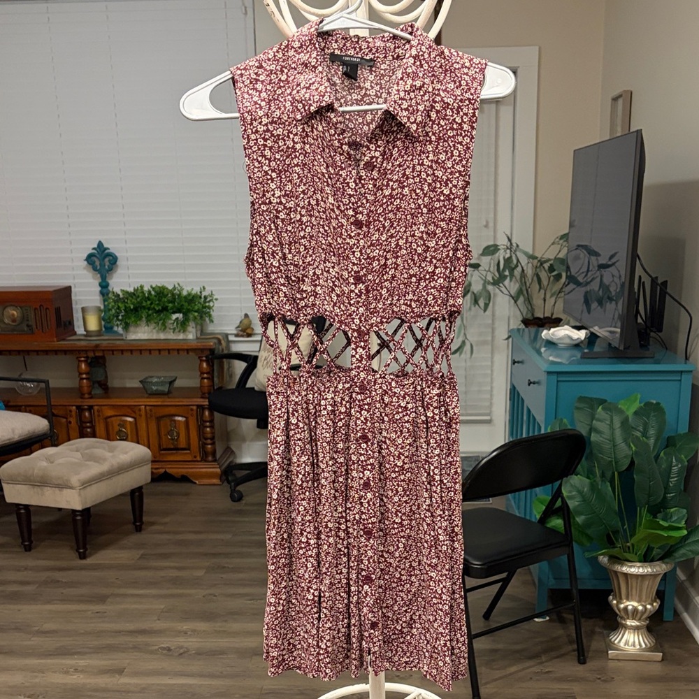 Forever21 Brown/BurgundyAlmondFloral PrintSleevelessButtonFrontCutoutMiniDressL